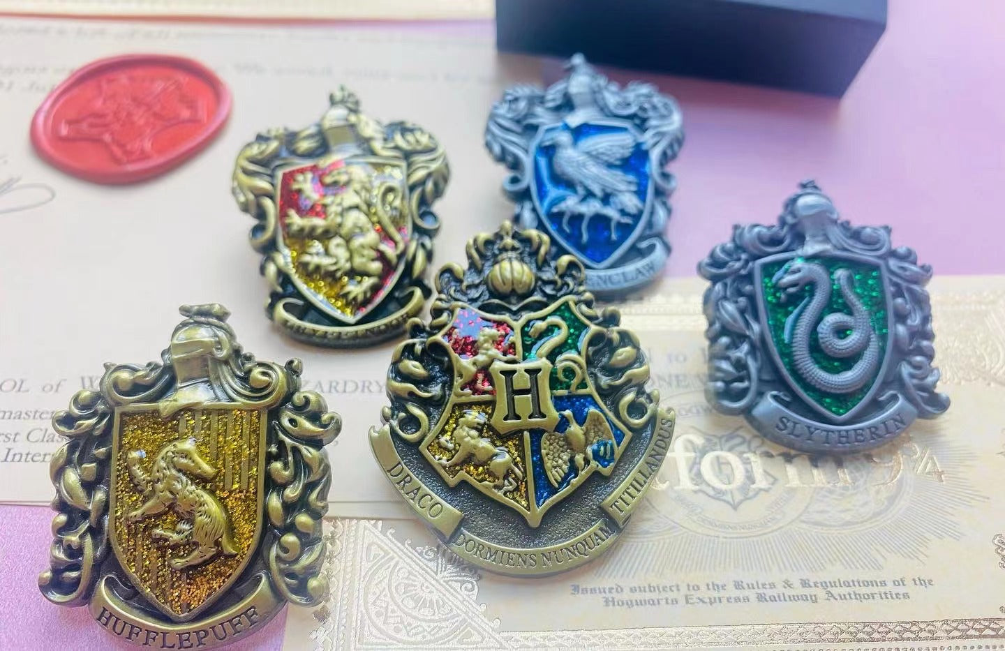 Hogwards Crest  Harry Potter Badge