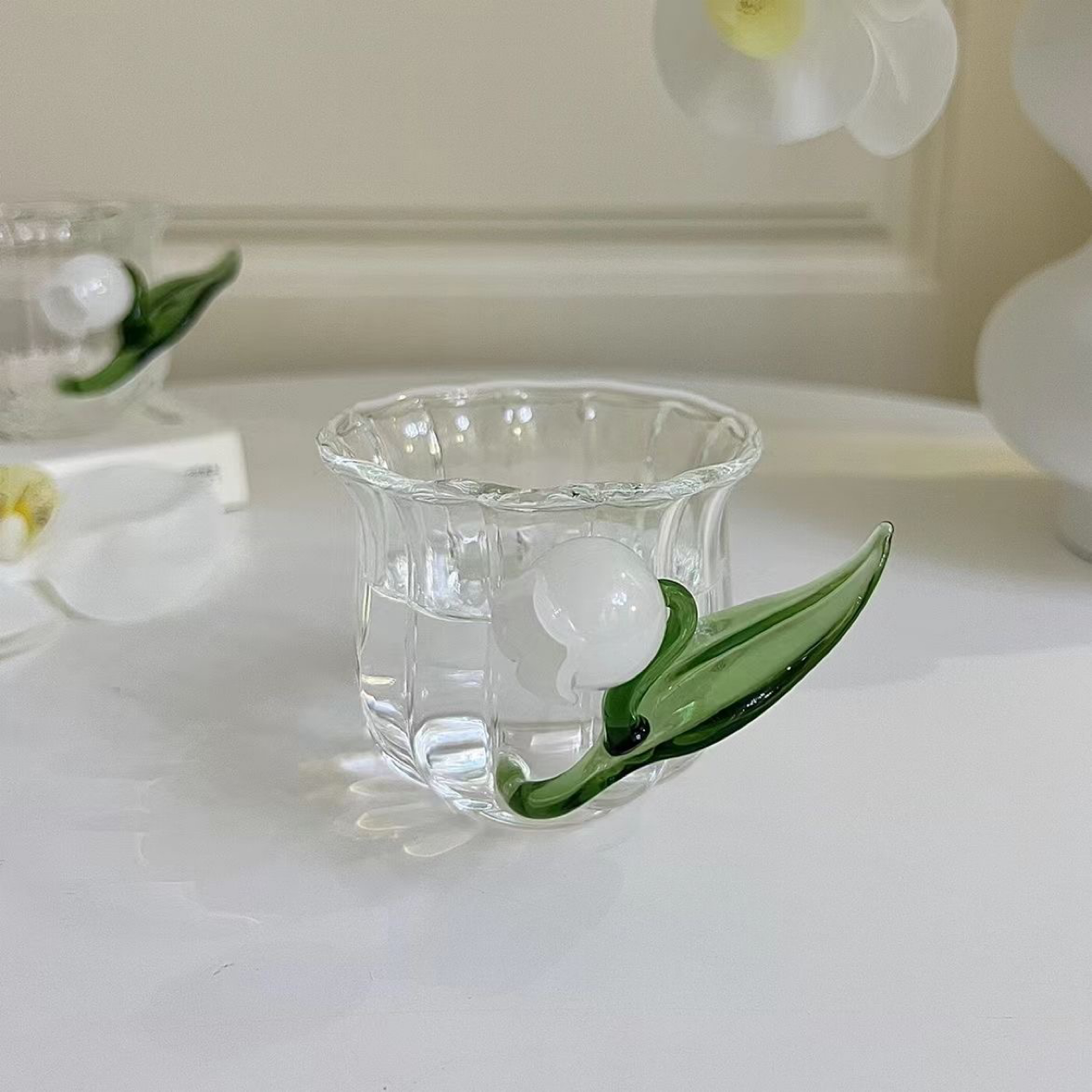 Three-dimensional lily of the valley teacup